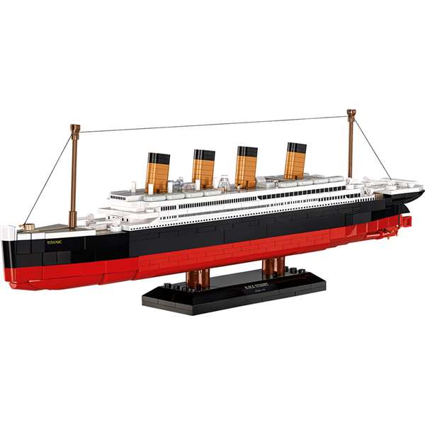 Build Your Own Model RMS Titanic