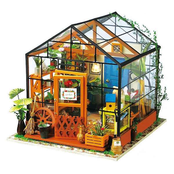 THE GREENHOUSE